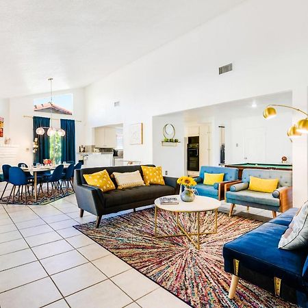 Desert Pool House: Sun, Swim, Sip & Stay Indio Luaran gambar
